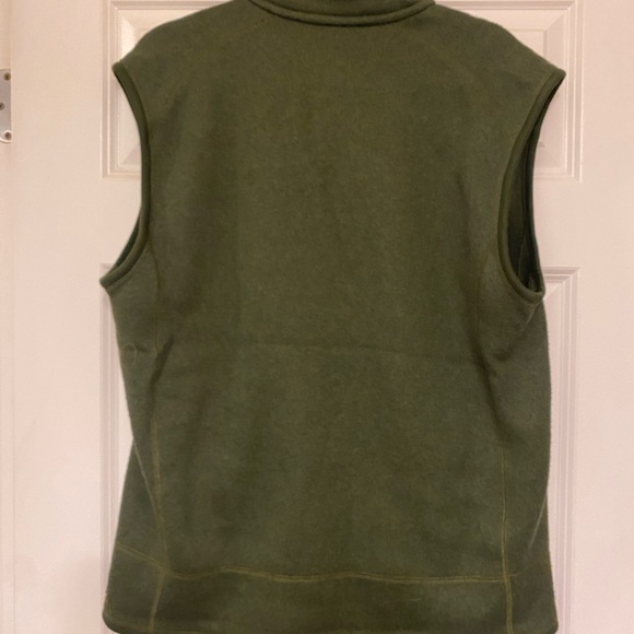 Large Green Patagonia Vest - Picture 3 of 3
